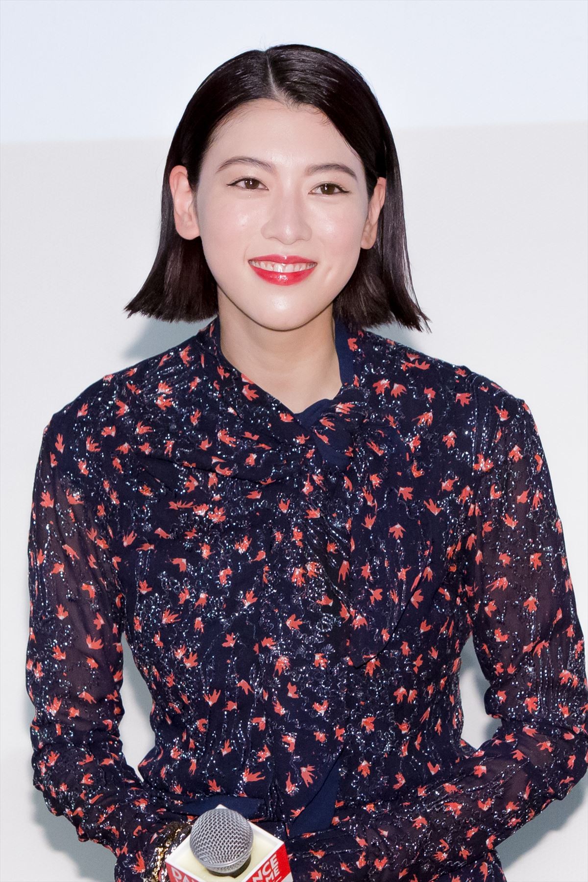 三吉彩花、矢口史靖監督から手紙のサプライズに感涙