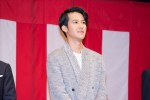 映画『任侠学園』完成披露試写会に登場した葉山奨之