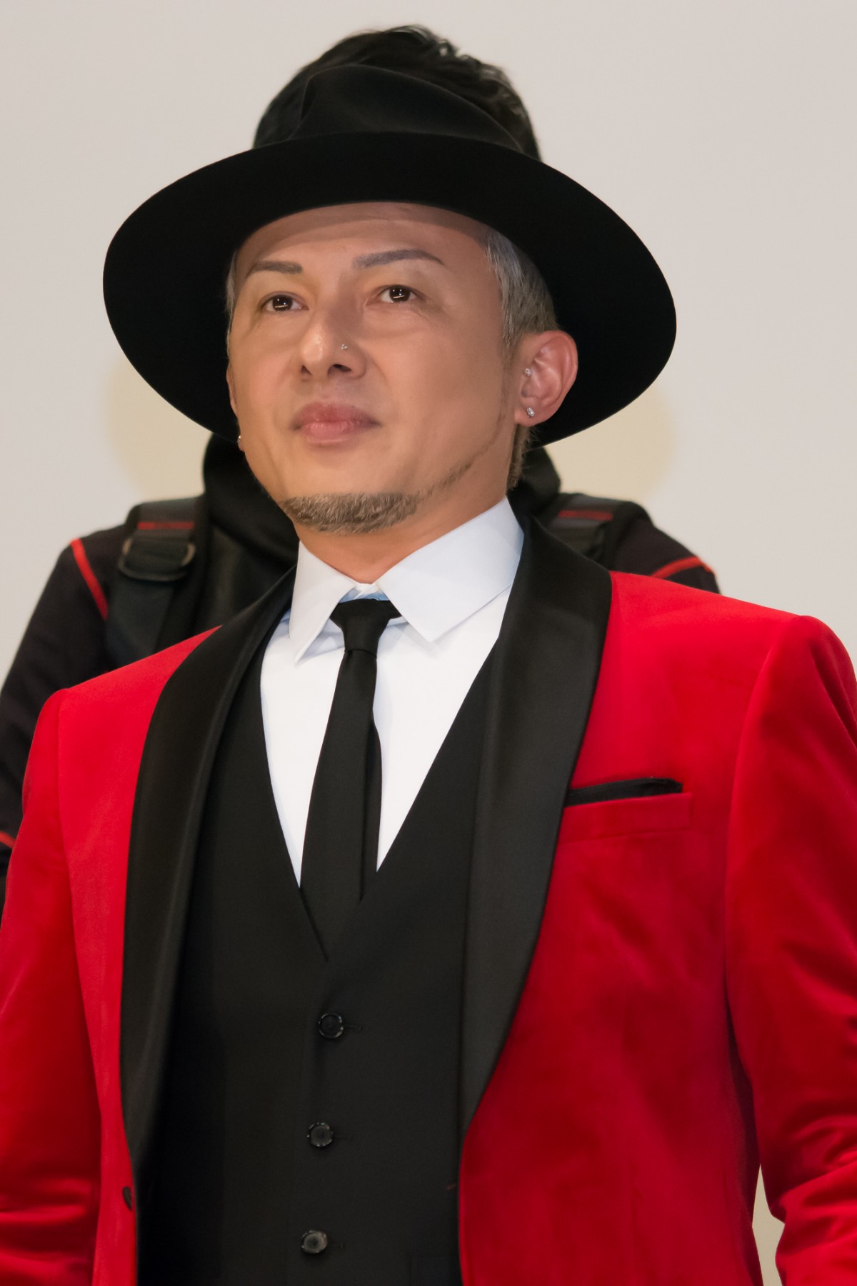  ISSA、仮面ライダー変身ポーズを生披露「また涙してしまいました」