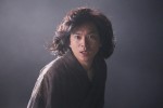 【写真】『悪魔の手毬唄』加藤シゲアキ演じる“金田一耕助”