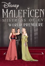 映画『マレフィセント2』ワールドプレミアでの（左から）ミシェル・ファイファー、アンジェリーナ・ジョリー、エル・ファニング