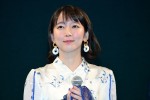 『空の青さを知る人よ』ブルースカイプレミアに登場した吉岡里帆