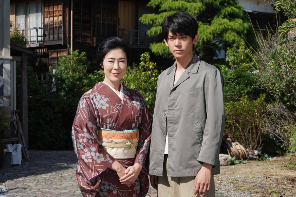 寺島しのぶ＆ジャニーズWEST小瀧望、金田一ドラマ『悪魔の手毬唄』親子役で初共演