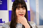 桜井日奈子、「桜井日奈子カレンダー2020」発売記念握手会に登場