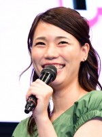 4月、テレビ番組で一般男性との結婚を発表した紺野ぶるま