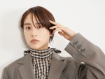 ドラマ『ランチ合コン探偵 ～恋とグルメと謎解きと～』山本美月インタビューカット