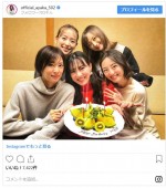 “セーラー戦士”5人のXmasショット！ ※「小松彩夏」インスタグラム