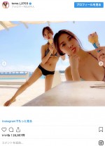 沖縄・宮古島での板野友美＆大石絵理 ※「板野友美」インスタグラム