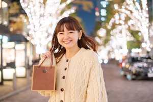 今年のクリスマスデート、12月21日が主流に！　イヴ当日にこだわらない傾向