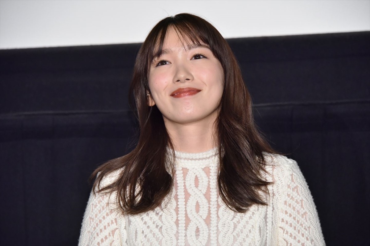 飯豊まりえ、単独初主演初ホラーにビビりまくり！「警戒し過ぎました」