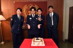 【写真】『未満警察』中島健人26歳の誕生日を平野紫耀らがサプライズ祝福！