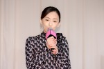 松雪泰子、映画『甘いお酒でうがい』大ヒット祈願イベントに登壇