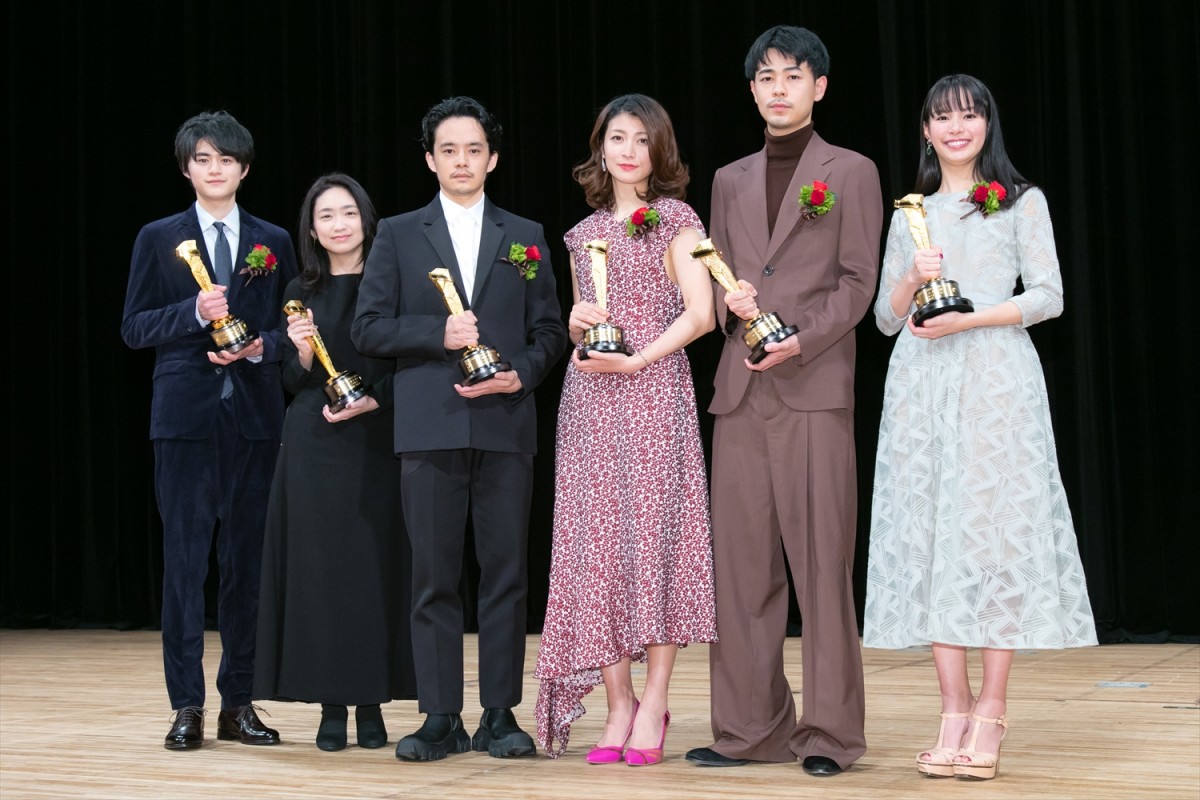 「キネ旬」主演女優賞・瀧内公美、裸で体当たり『火口のふたり』撮影は「毎日湿布貼ってました」