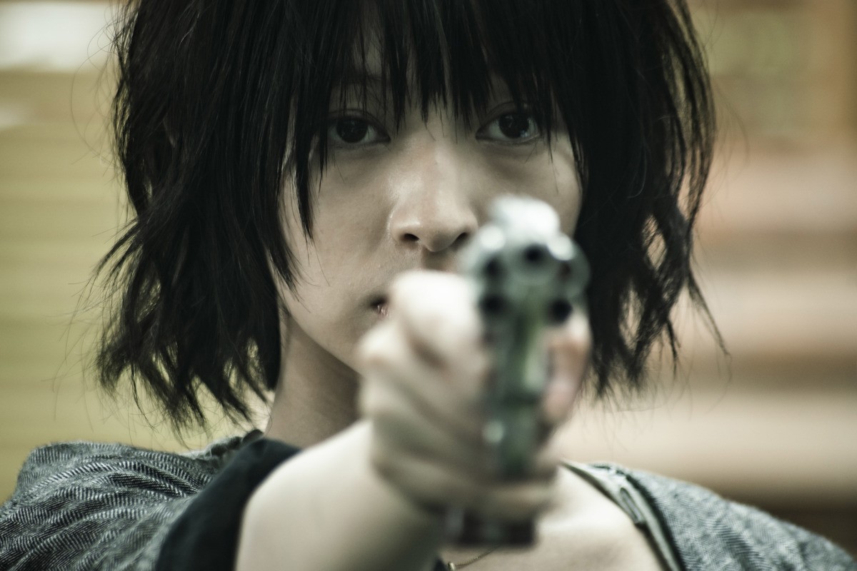 日南響子、8年ぶり映画主演　銃に翻弄される女に挑戦『銃 2020』公開