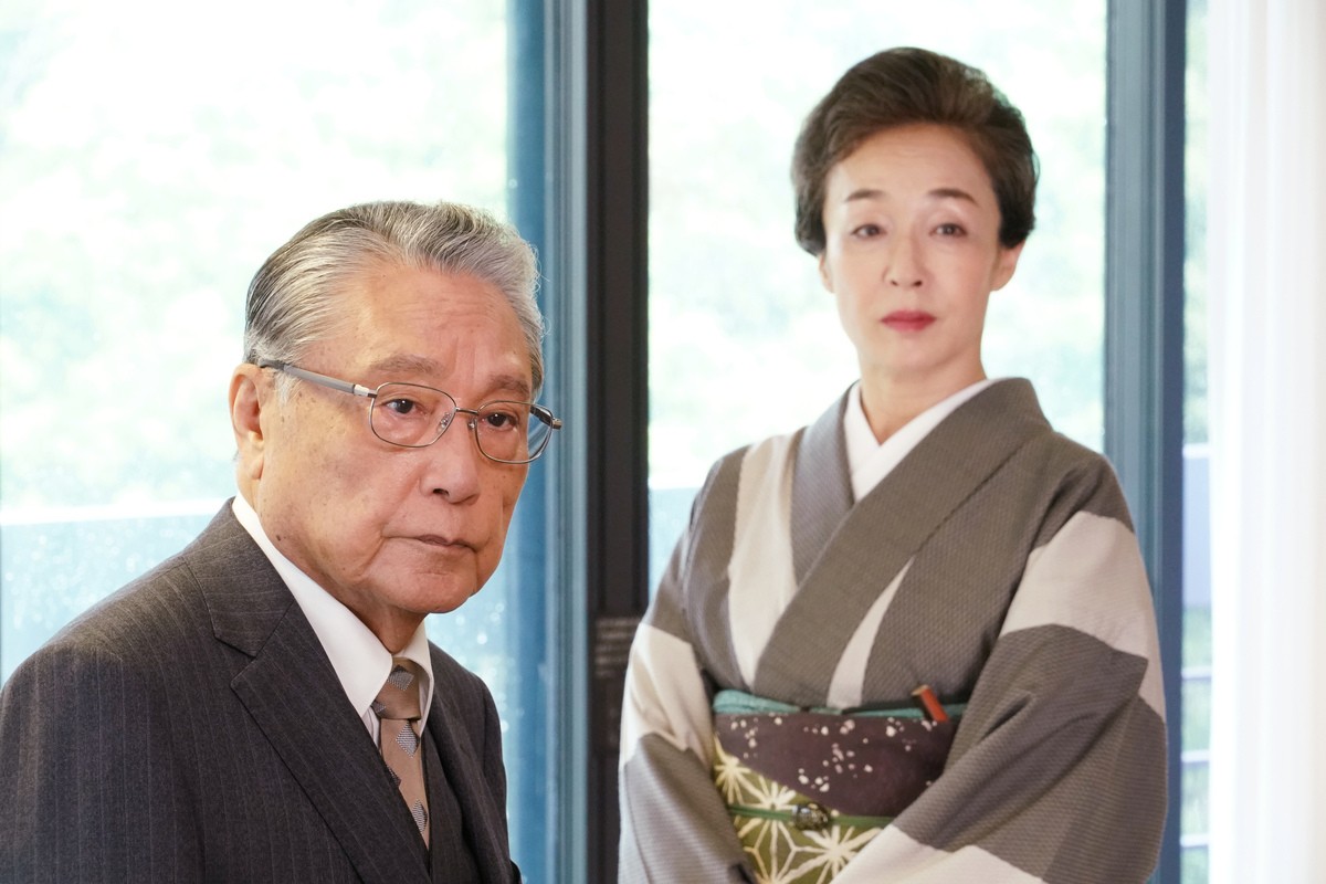 今夜の『ハケンの品格』“春子”篠原涼子、“井手”杉野遥亮と冷蔵倉庫に閉じ込められる