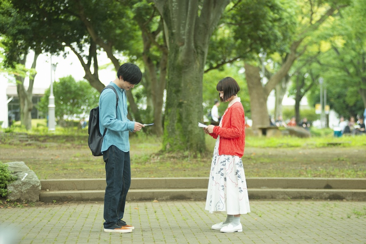 吉沢亮×杉咲花『青くて痛くて脆い』、 爽快＆ダークな場面写真一挙解禁