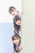 （上から）日向坂46・佐々木美玲、潮紗理菜、齊藤京子