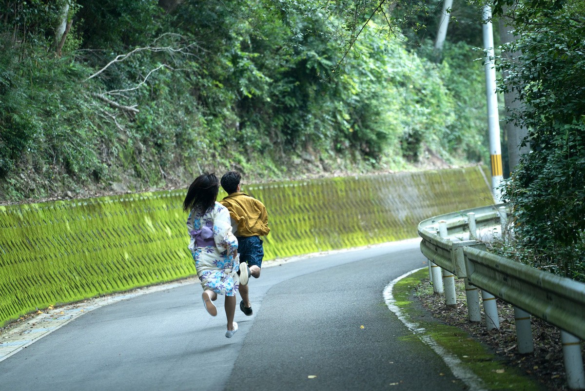 村上虹郎＆芋生悠W主演、小泉今日子らプロデュース『ソワレ』8.28公開　切ない場面写真到着