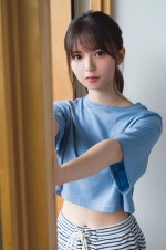 【写真】乃木坂46・齋藤飛鳥、美しいヘソ見せショット公開