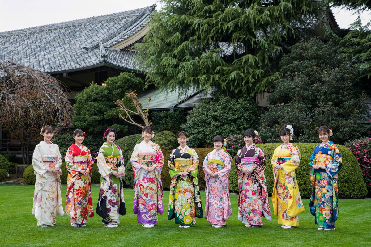 美の競演！ 小芝風花、高橋ひかる、本田望結ら晴れ着姿を披露