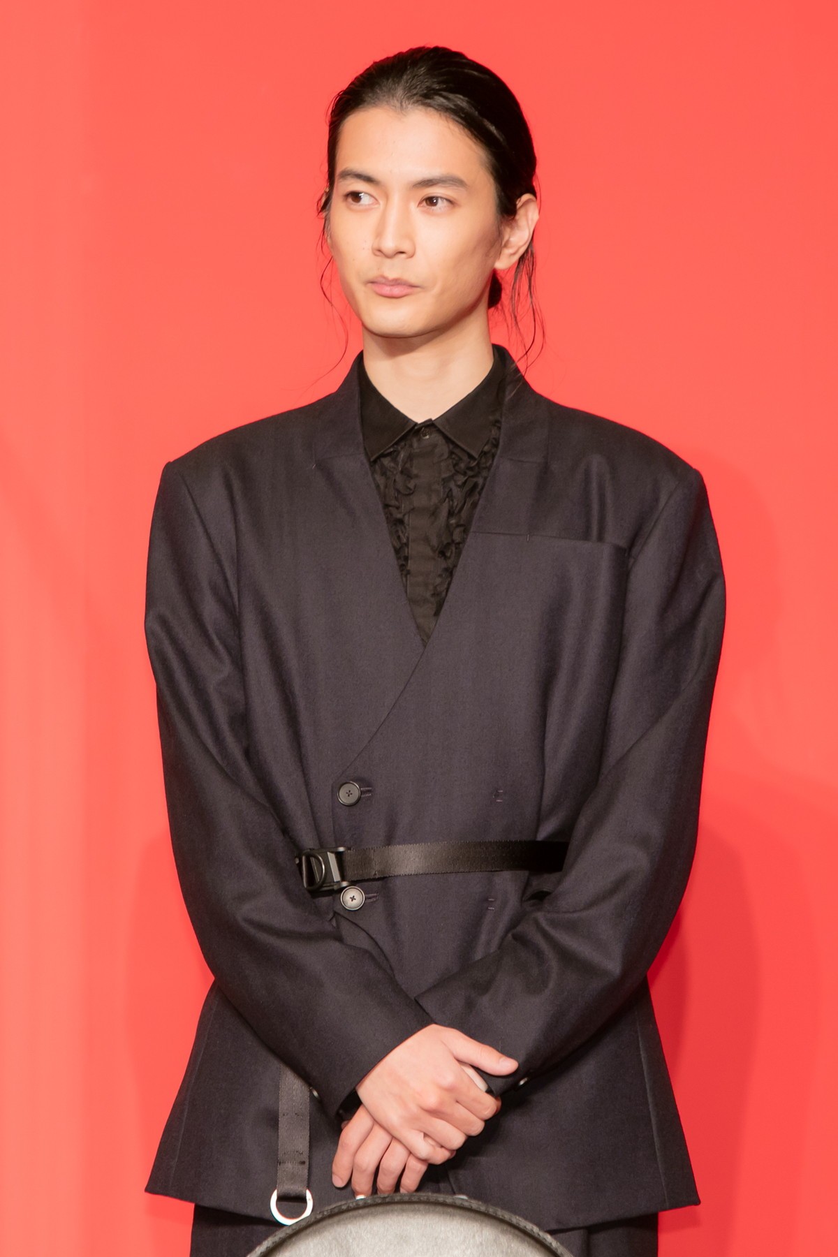 新田真剣佑、三浦春馬さんは「役者になるきっかけをくれた」 共演への思い語る