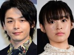 【写真】中村倫也、森七菜の隣で“達人”ポーズ披露　ファン「カッコいい」