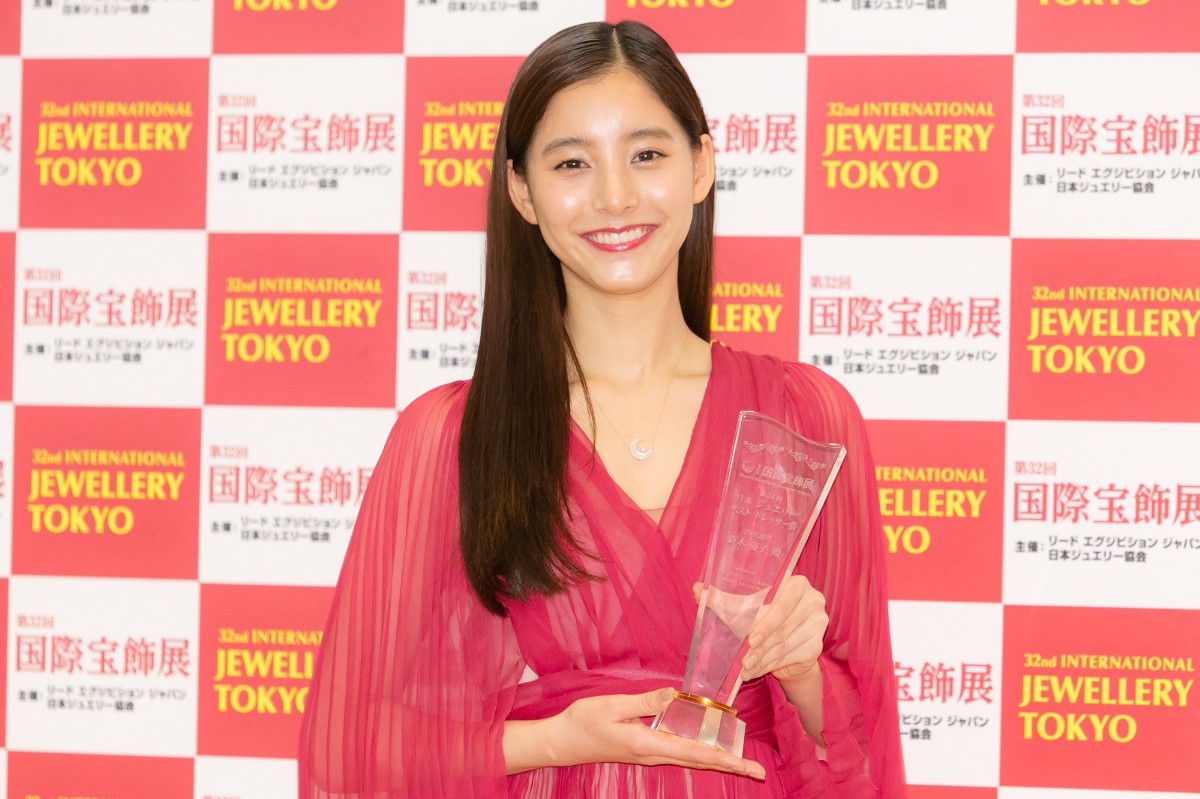 戸田恵梨香、ジュエリーベストドレッサー賞受賞　初ジュエリー秘話を告白