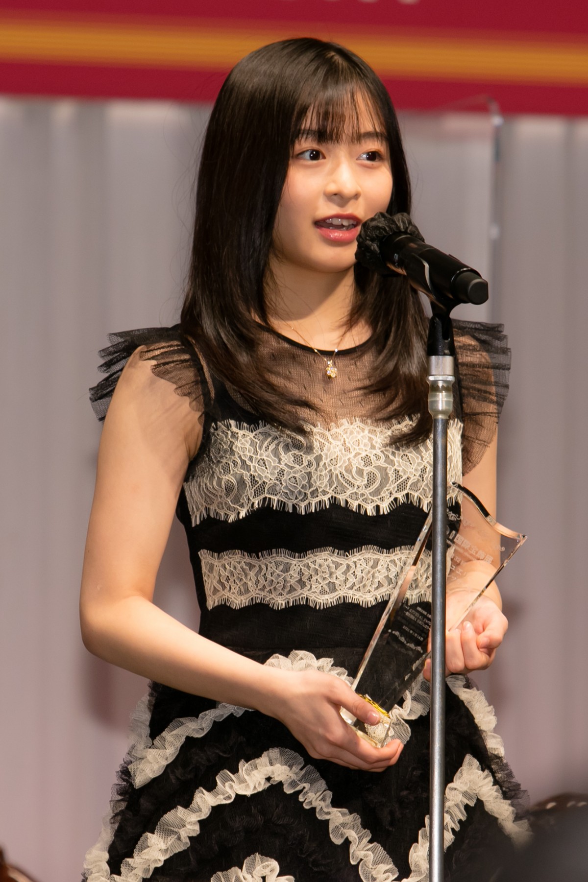 戸田恵梨香、ジュエリーベストドレッサー賞受賞　初ジュエリー秘話を告白