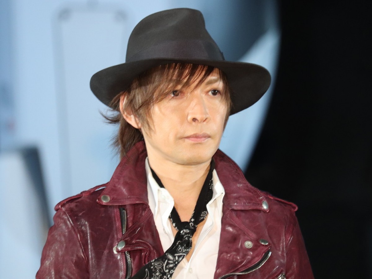 LUNA SEA、動く等身大ガンダムの前で生演奏　SUGIZO「問答無用で涙した」