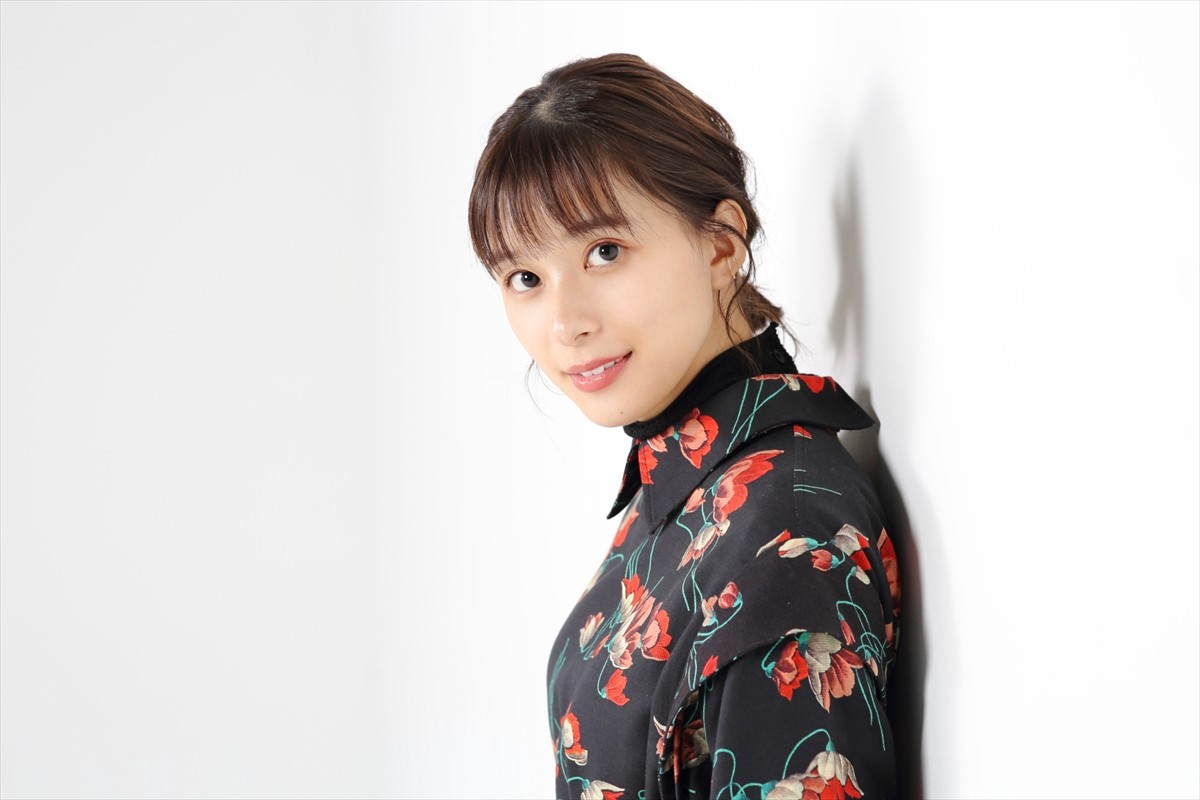 有村架純＆芳根京子　“ほくろの位置が同じ”2ショットにファン「可愛すぎる」