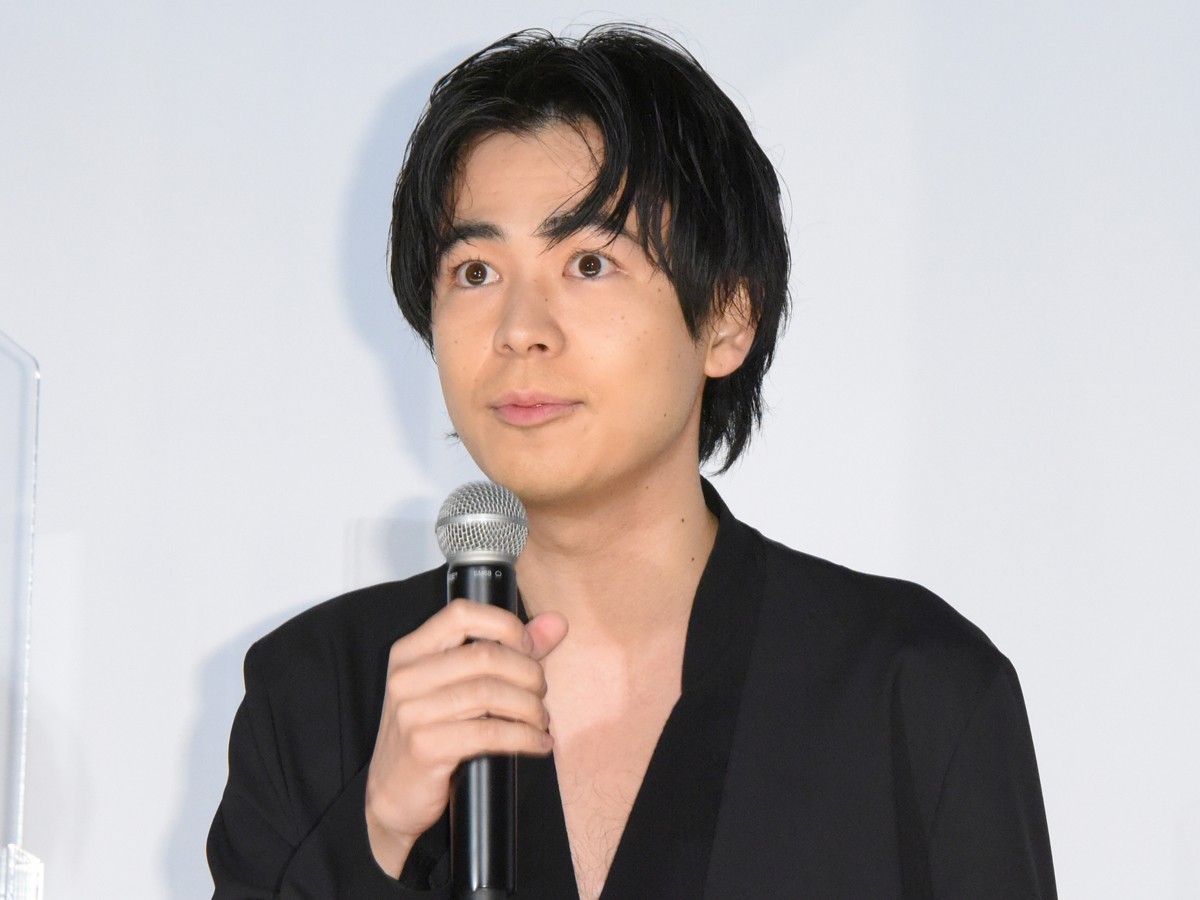 成田凌、前田敦子からビンタ20回「僕がよけちゃって。怖すぎて」