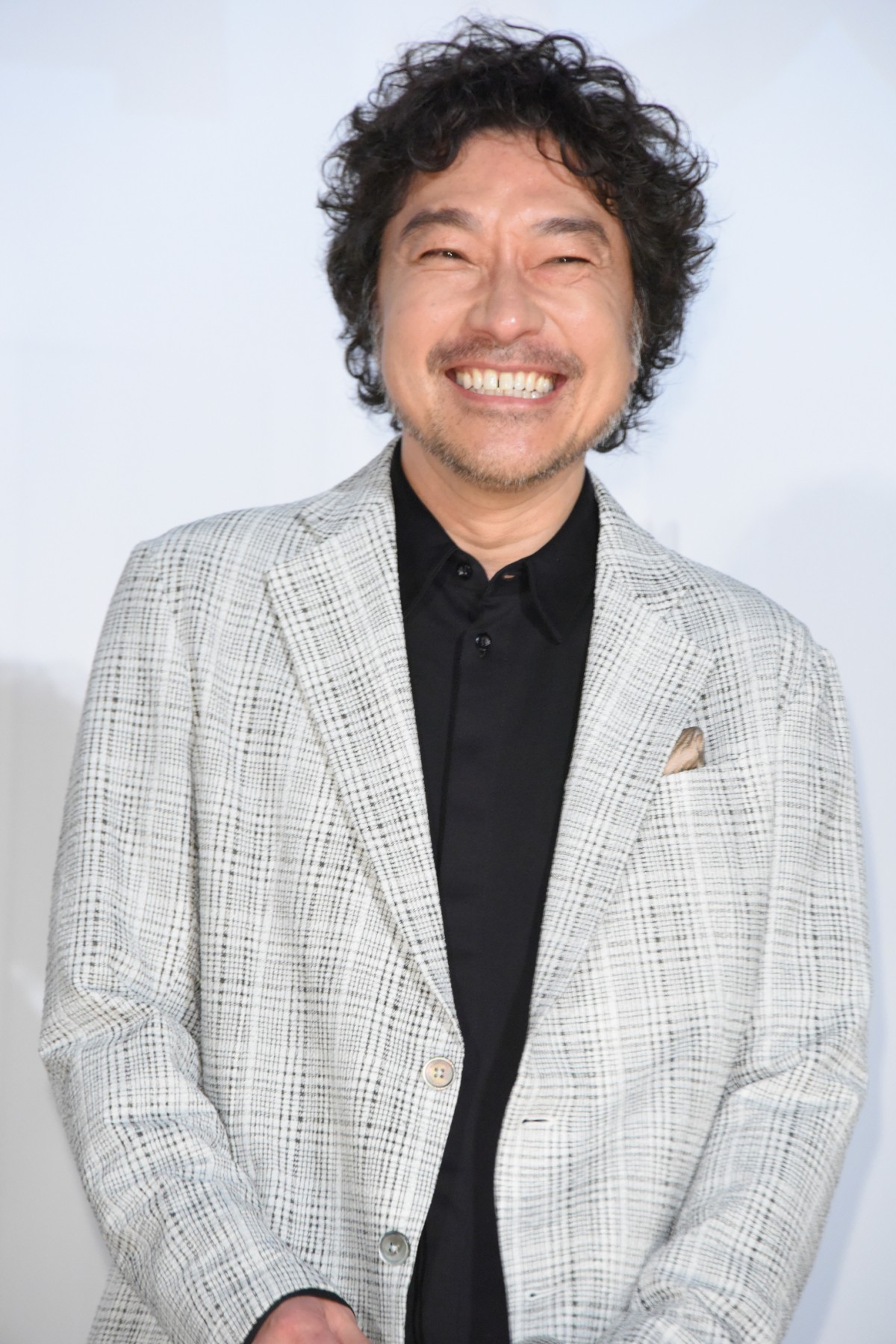 成田凌、トータス松本と『おちょやん』“嫌われコンビ”再会に笑顔