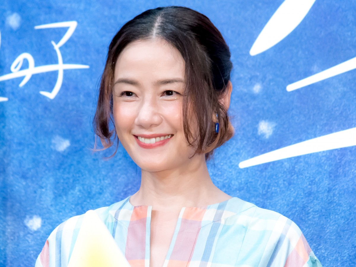 原田知世バースデー、『あな番』祝福オフショットに反響「愛おしすぎるよ手塚夫婦」