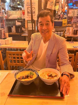 「渋谷ハチ公ラーメン」「渋谷ハチ公ヴィーガンラーメン」