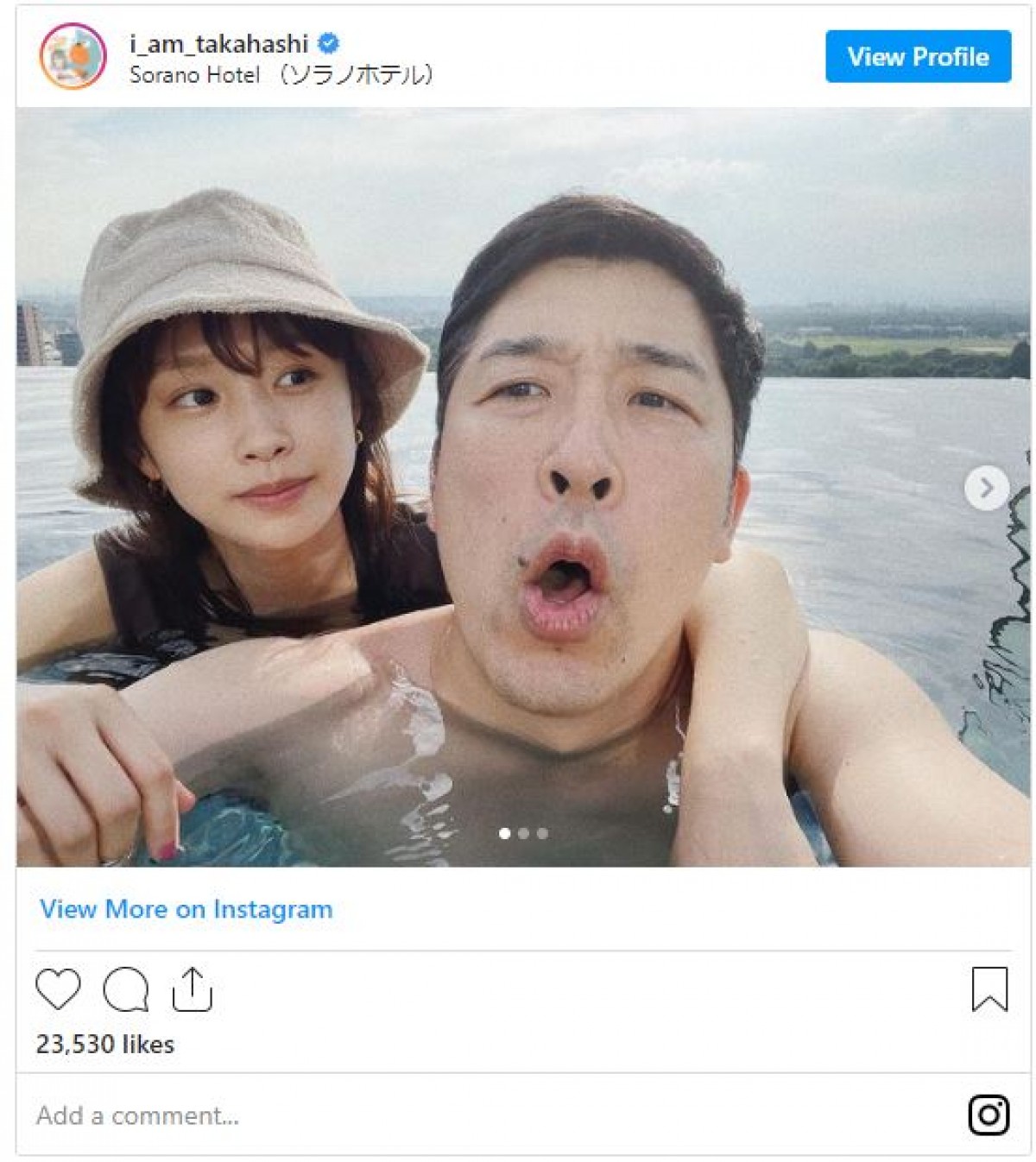 高橋愛＆あべこうじ、プールで密着2ショット　「最高な夫婦」の声