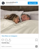 『SATC』続編でのビッグ＆キャリーのオフショット　※「Chris Noth」インスタグラム