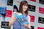 ファースト写真集『月刊 小西桜子・刹』発売イベントに出席した小西桜子