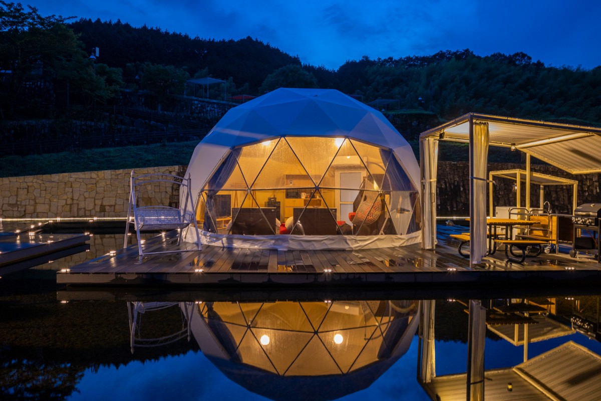 「FOREST GLAMPING－牛滝温泉 四季まつり－」