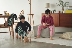 20211112_『鬼滅』×「ユニクロ」新たなキッズウェア