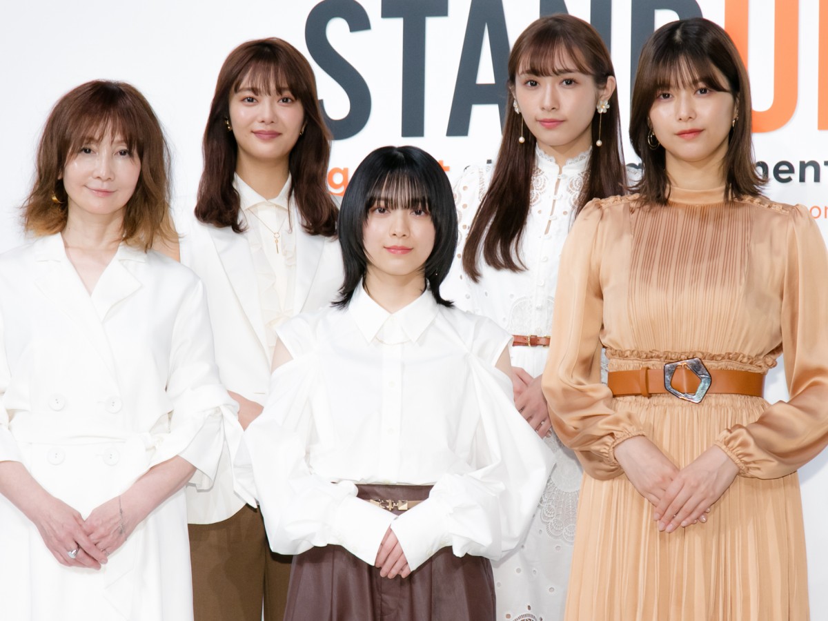 櫻坂46・渡邉理佐「芯のある強い女性になれるように」『WOMEN of WORTH Award』受賞に笑顔