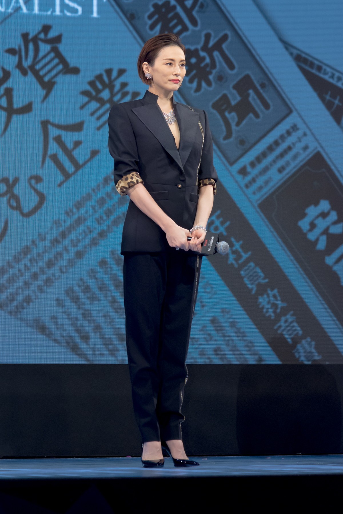 米倉涼子、綾野剛は「とにかくストイック」　『新聞記者』“ベスト3に入る”キツい役作り明かす