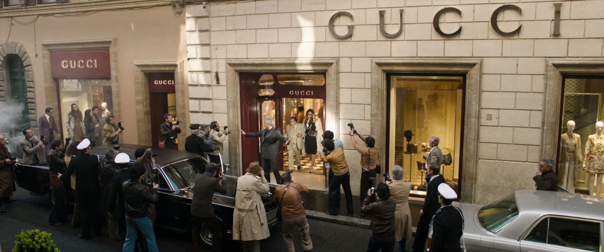 確執の歴史と崩壊の闇『ハウス・オブ・グッチ』“GUCCI”一族をたどる特別映像　新カットも