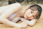 櫻坂46守屋麗奈1st写真集『笑顔のグー、チョキ、パー』より