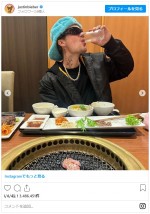 焼肉を堪能　※「ジャスティン・ビーバー」インスタグラム