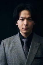 中村倫也