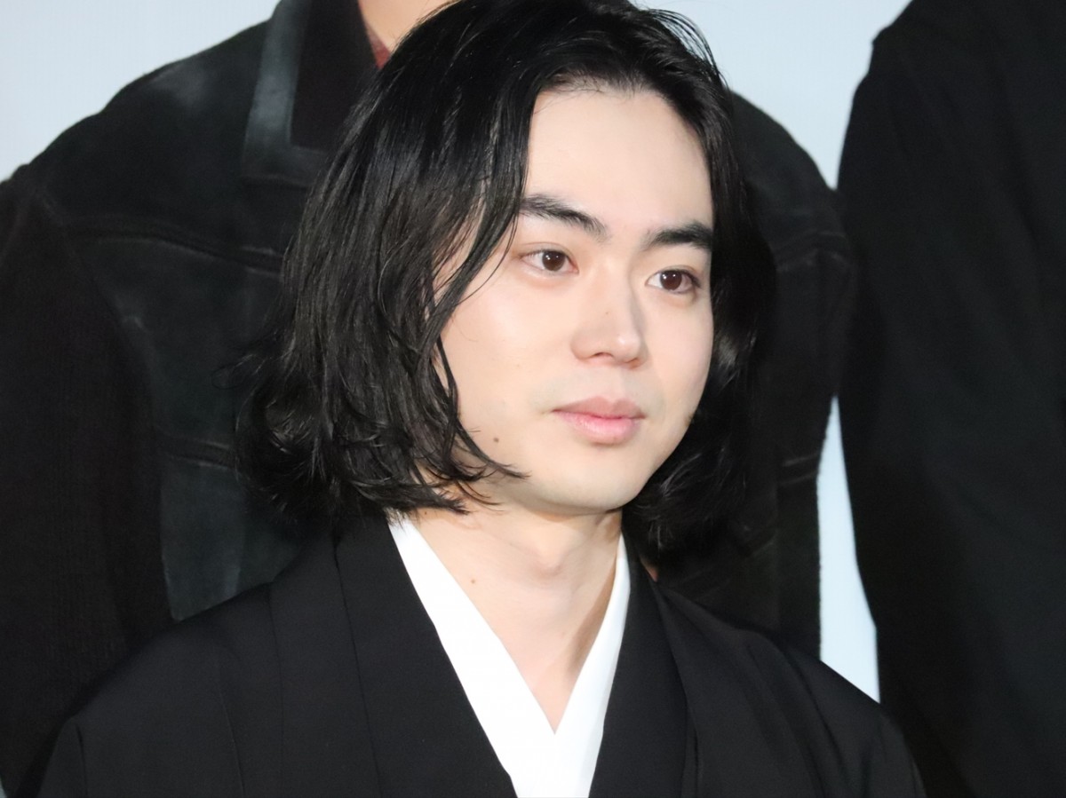 菅田将暉、友人・King Gnu井口理に「思い出職人」と暴露され苦笑い