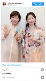 （向かって左から）中山忍、中山美穂　※「中山忍」インスタグラム