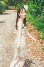 櫻坂46守屋麗奈1st写真集（タイトル未定）より