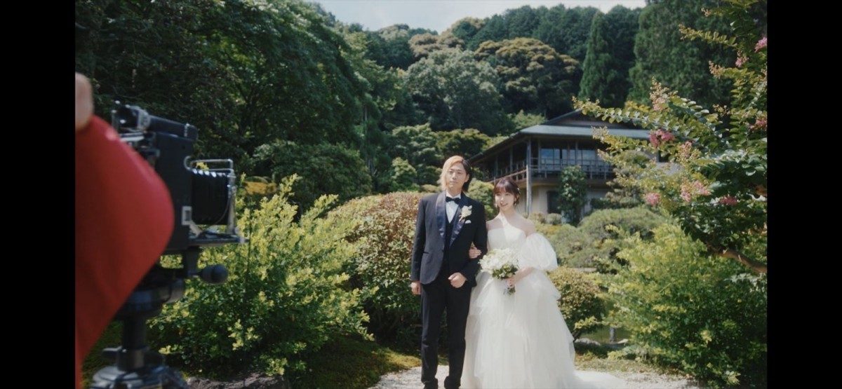 東海オンエア・てつや、“テレビ越しに一目惚れした方”峯岸みなみと結婚　ネットでは「推しと結婚」と話題に