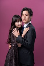 ドラマ『あなたは私におとされたい』W主演（左から）鶴嶋乃愛、村井良大